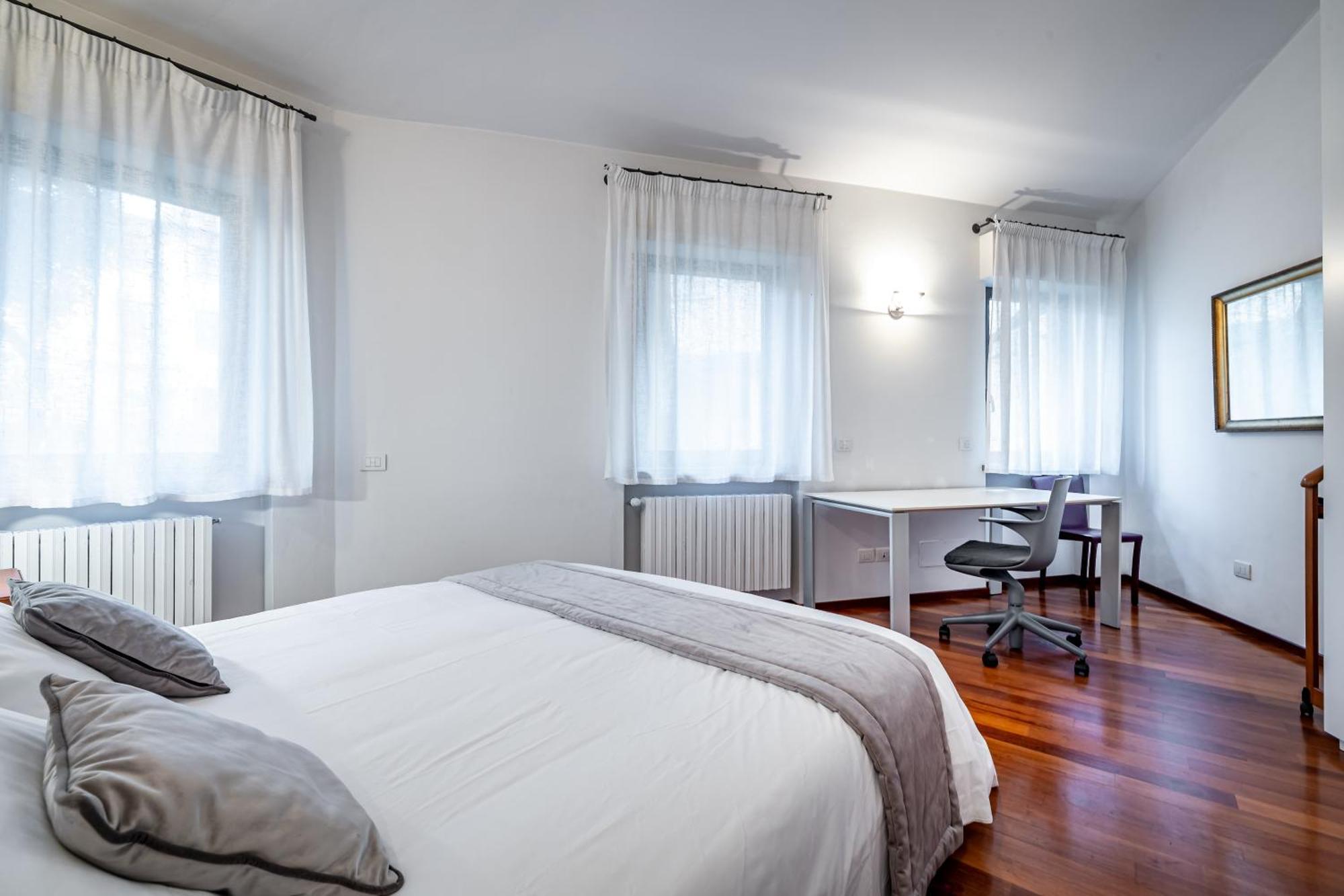 Yid Little With Garden Apartment Florenz